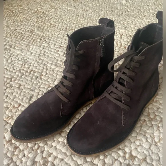 Bottega Veneta Suede Chelsea Boots Sz 9 1/2 US,41 1/2 EU Zipper Side